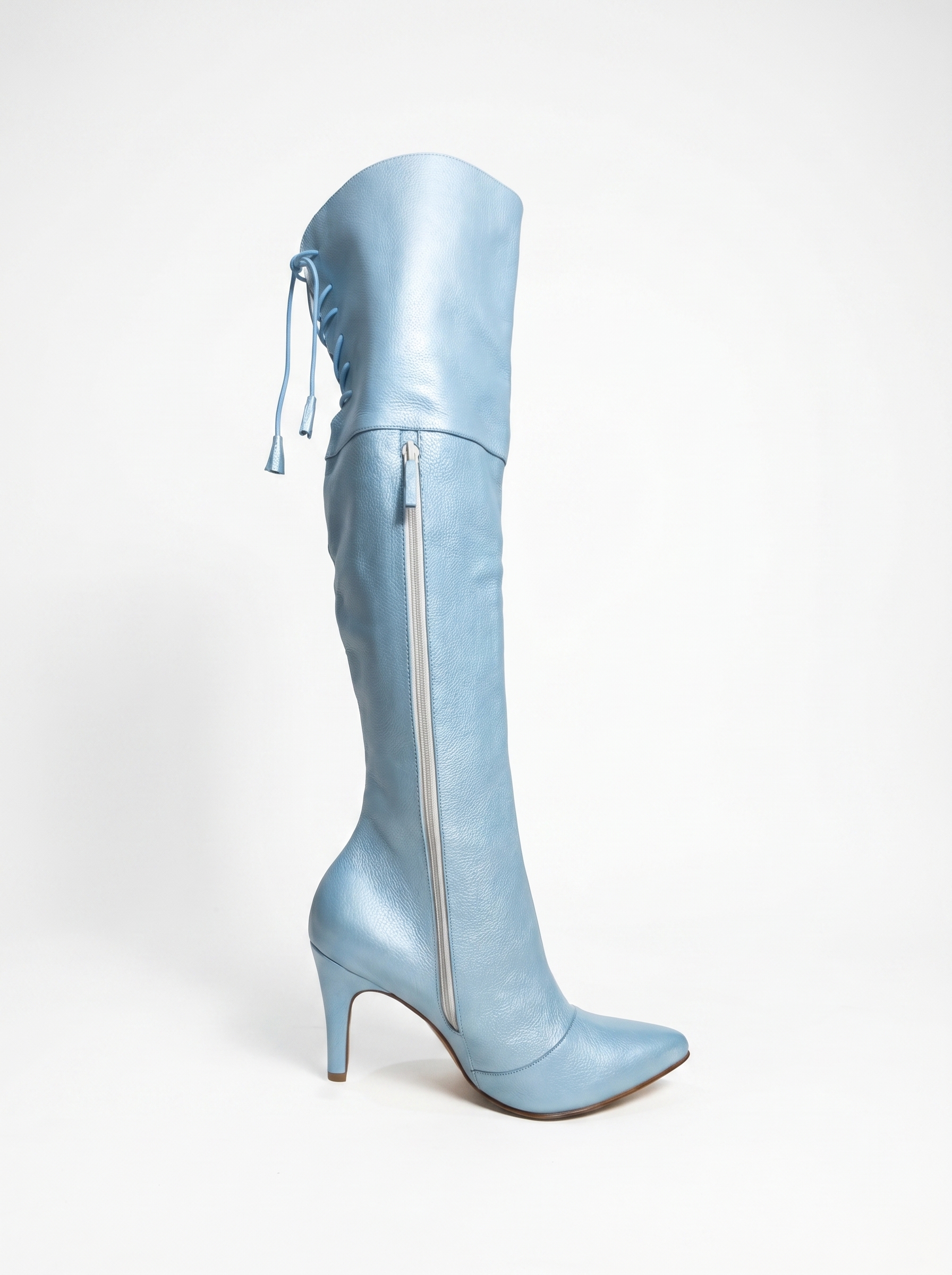 REINA BUCANERA - CELESTE, botas de cuero celeste para mujer — D'Poder — miniatura 2